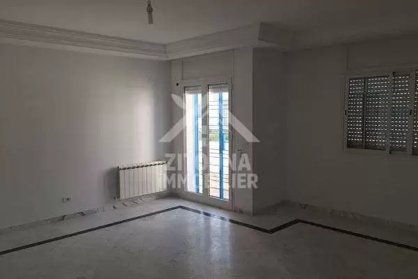 A LOUER un appartement de 135m² à la Marsa