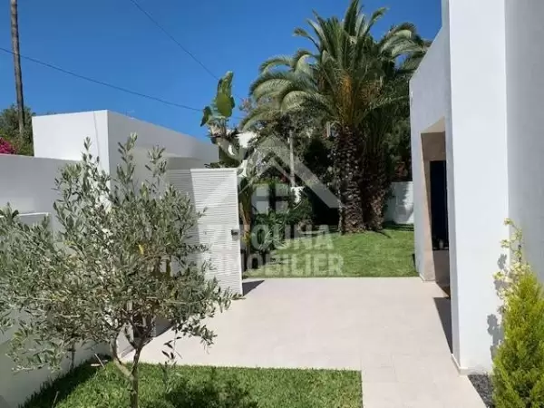 A louer un bel appartement meublé à la Marsa Cube