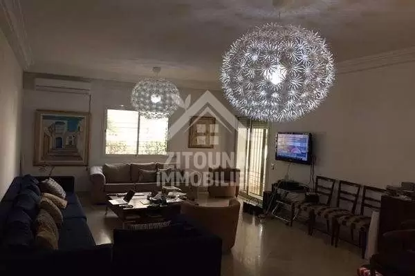 Un bel appartement entièrement meublé à louer (3074)