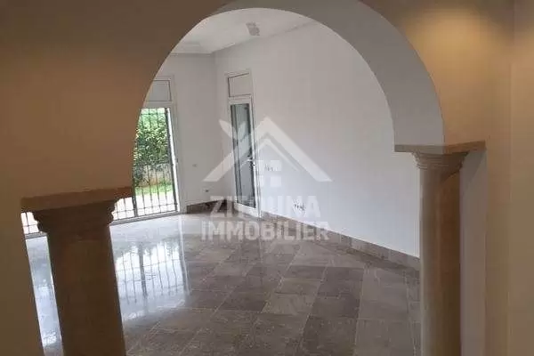 un bel appartement à louer à La Marsa les pins (3071)