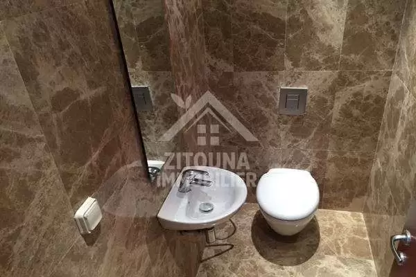 un bel appartement à louer à La Marsa les pins (3071)