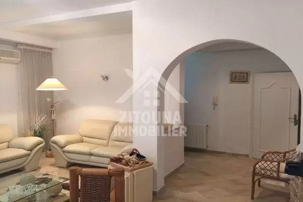 bel appartement à louer à La Marsa plage (3062)