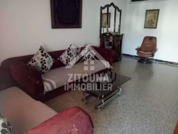 A Vendre bel appartement dans un quartier résidentiel à Menzah 1 (4097)