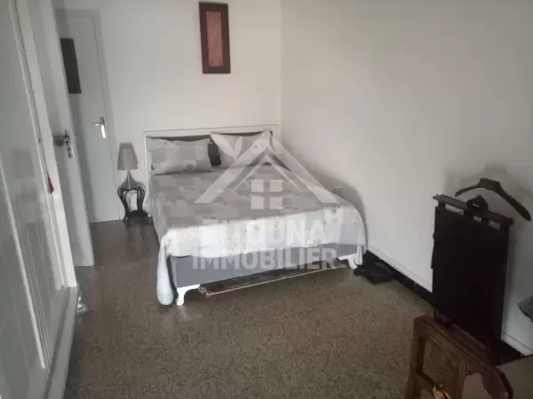 A Vendre bel appartement dans un quartier résidentiel à Menzah 1 (4097)