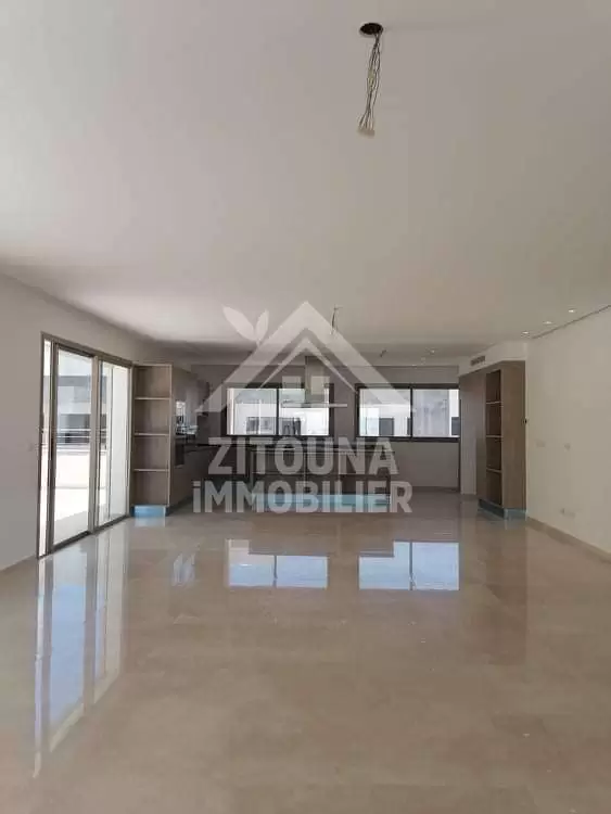 A vendre un magnifique S2 à Gammarth