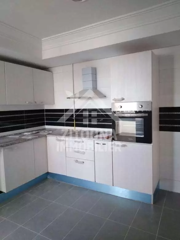 À vendre beau duplex à la Soukra
