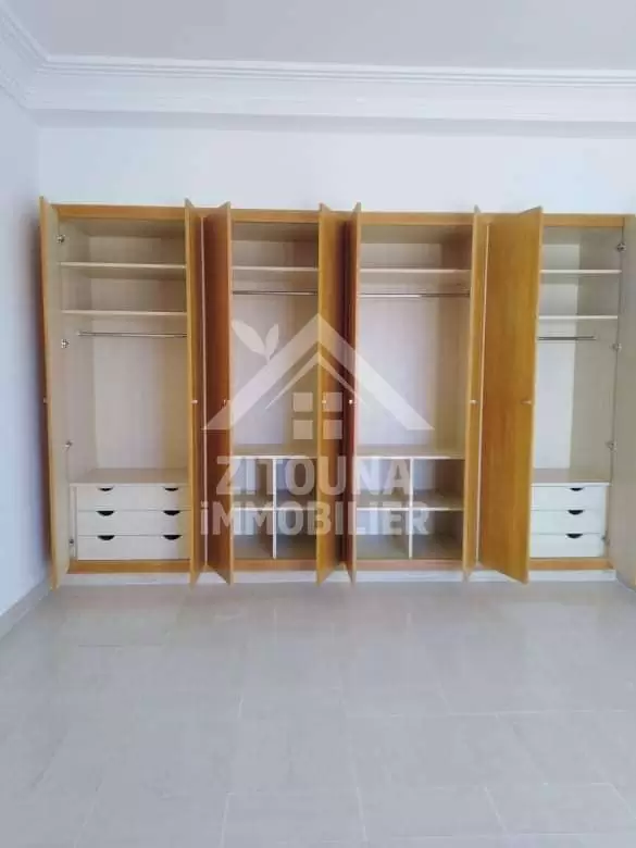 À vendre beau duplex à la Soukra