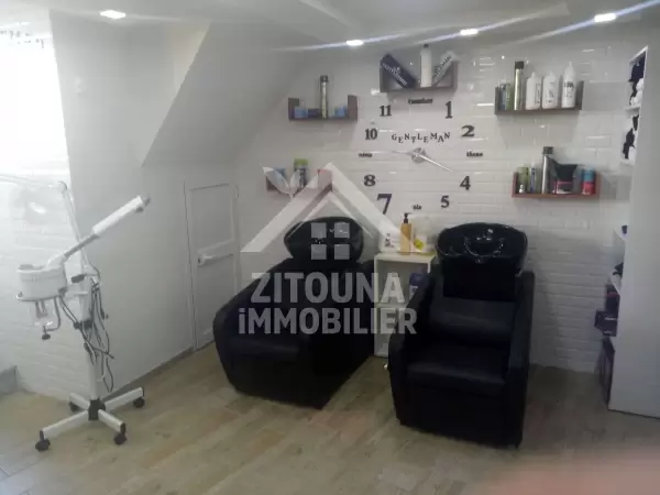 A Vendre un salon de coiffure à la marsa (4130)
