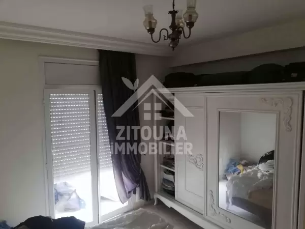 A vendre un bel appartement dans un quartier résidentiel calme à l'Aouina (4131)