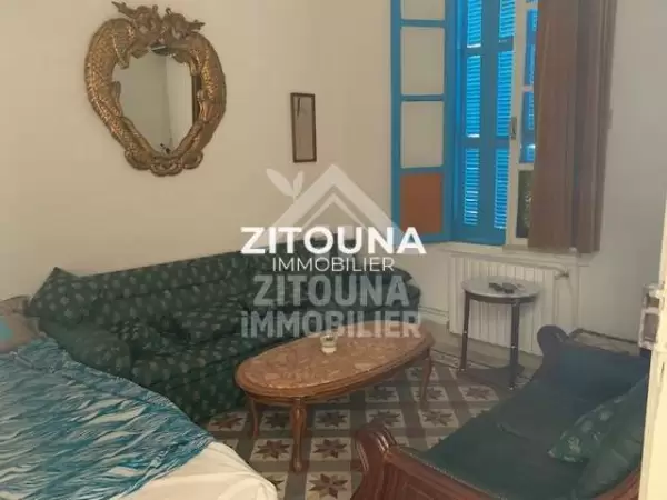 A louer un bel appartement meublé à la marsa plage (4137)