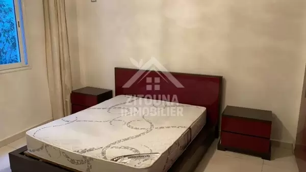 A louer un bel appartement meublé à la marsa plage (4141)