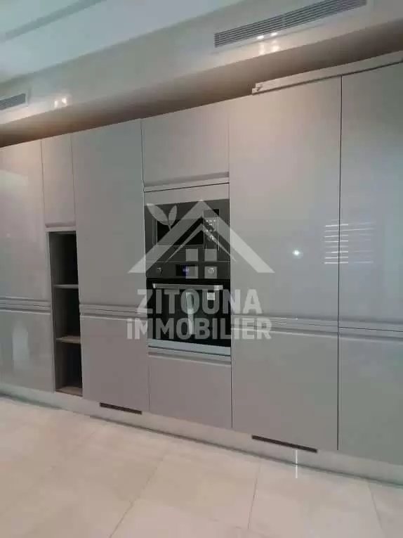 À vendre un magnifique appartement S4 au lac2