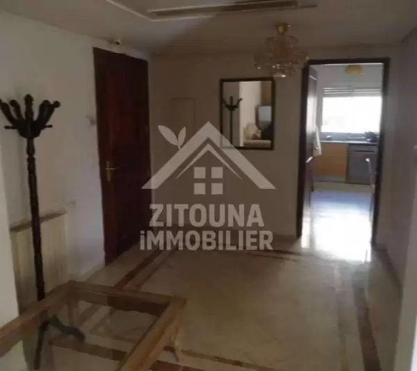 À vendre un bel appartement à la Soukra