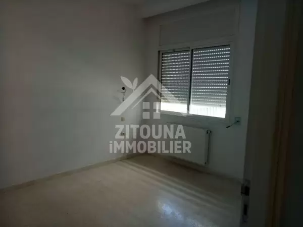 A louer un très bel appartement avec vue sur mer à la marsa plage (169)