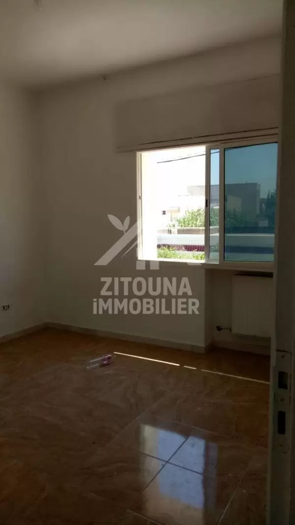A louer un étage de villa