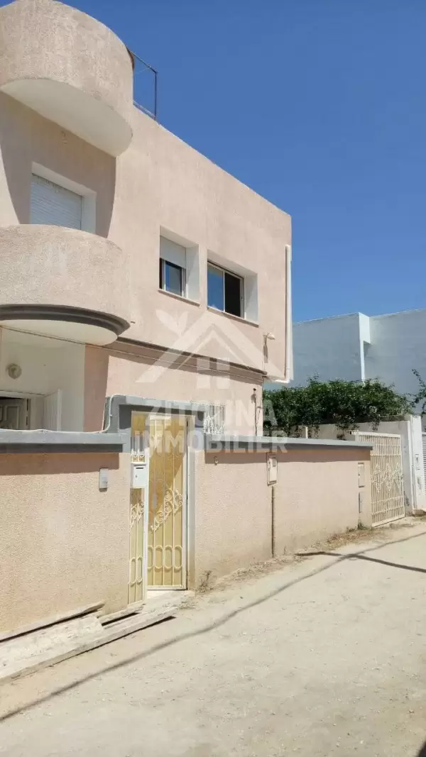 A louer un étage de villa