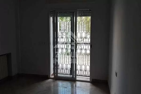 A louer un bel appartement à la Marsa plage