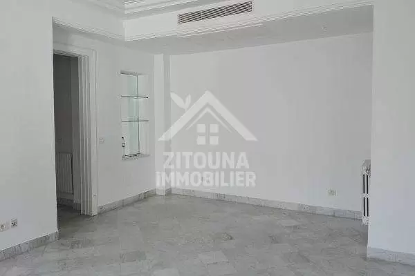 A louer un bel appartement à la Marsa plage