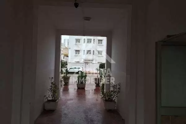 A vendre un appartement à Cité Nasr, Tunisie