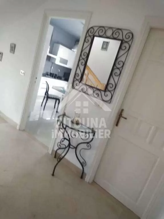 A louer un beau duplex richement meublé