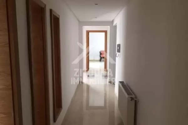 Un bel appartement entièrement meublé à louer à La Marsa Plage 2970
