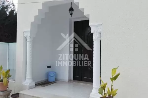 A louer un Rez de chaussée de villa à la Marsa 2969