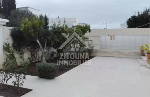 A louer un Rez de chaussée de villa à la Marsa 2969