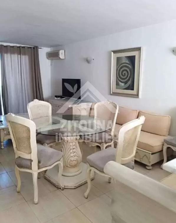 A louer un bel Appartement richement meublé