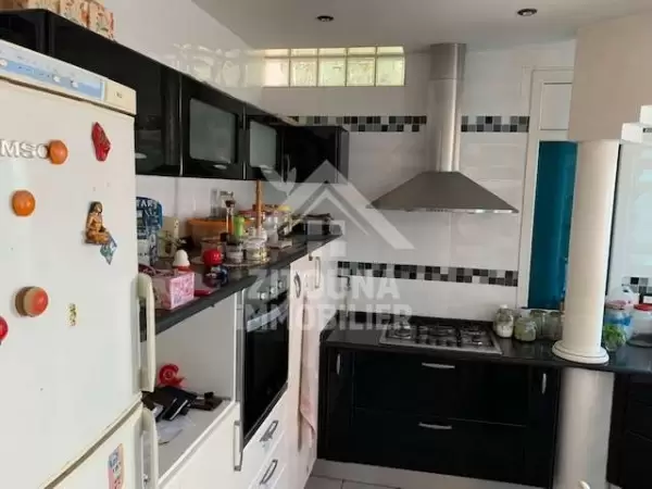 A vendre une villa de 450 m2 à Ain Zaghouen