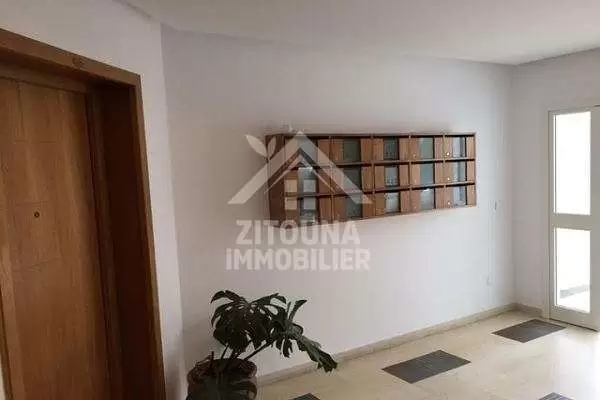 A louer un bel appartement à La Marsa 2934