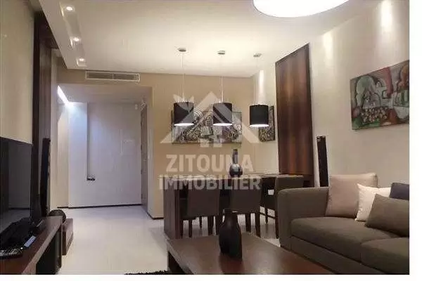 A vendre un appartement luxueusement meublé (2919)