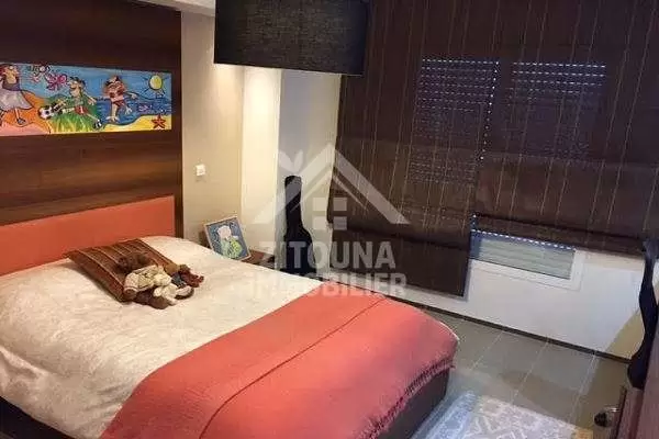 A vendre un appartement luxueusement meublé (2919)