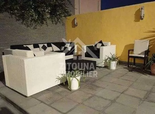 A louer une belle villa dans la ville de Hammamet sud avec une vue magnifique (2907)