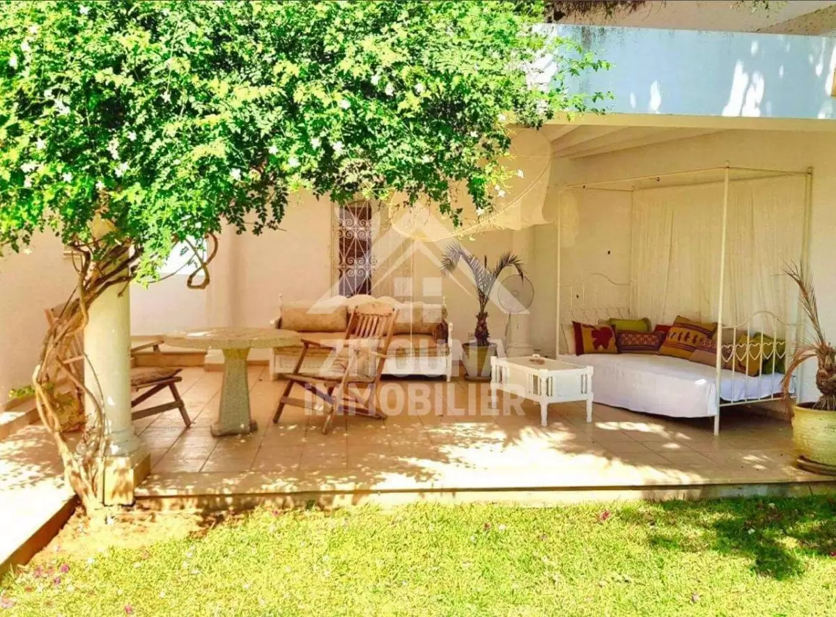 A louer un coquet appartement meublé