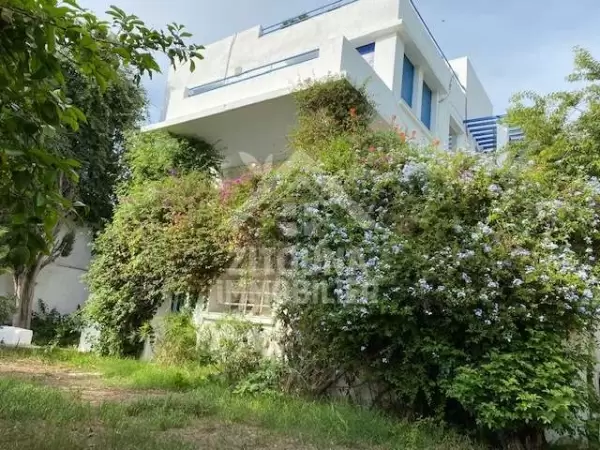 A louer une belle villa avec jardin à carthage dermech