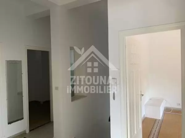 A louer une belle villa avec jardin à carthage dermech