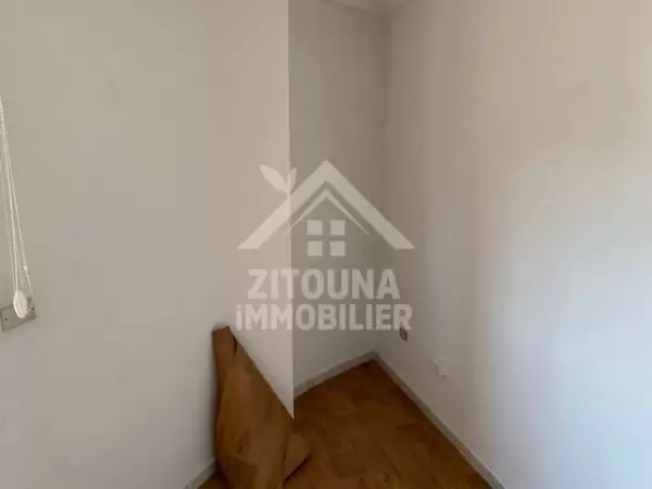 Bureau à louer de 65 m2 au lac 1