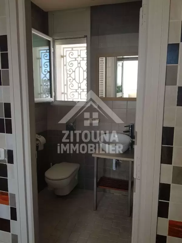 A louer un appartement s 1 à cité les pins