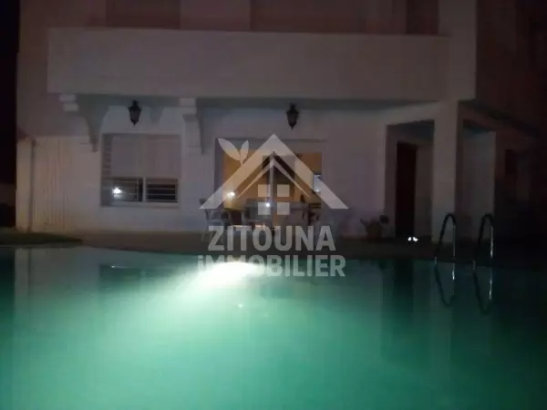 A louer une belle villa à Yasmin Hammamet
