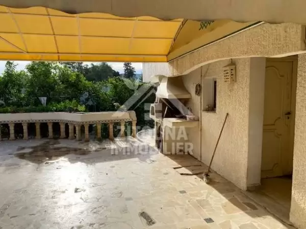 A vendre une belle villa à la Soukra