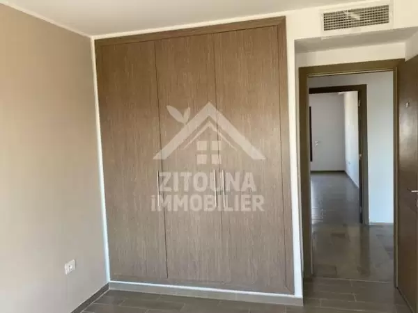 A vendre un appartement aux jardins de carthage