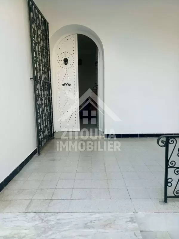 A louer un rez de chaussée à la Marsa Corniche