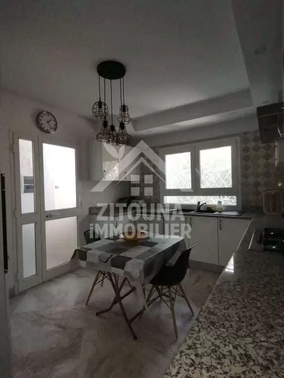 À louer un bel étage de villa à Carthage