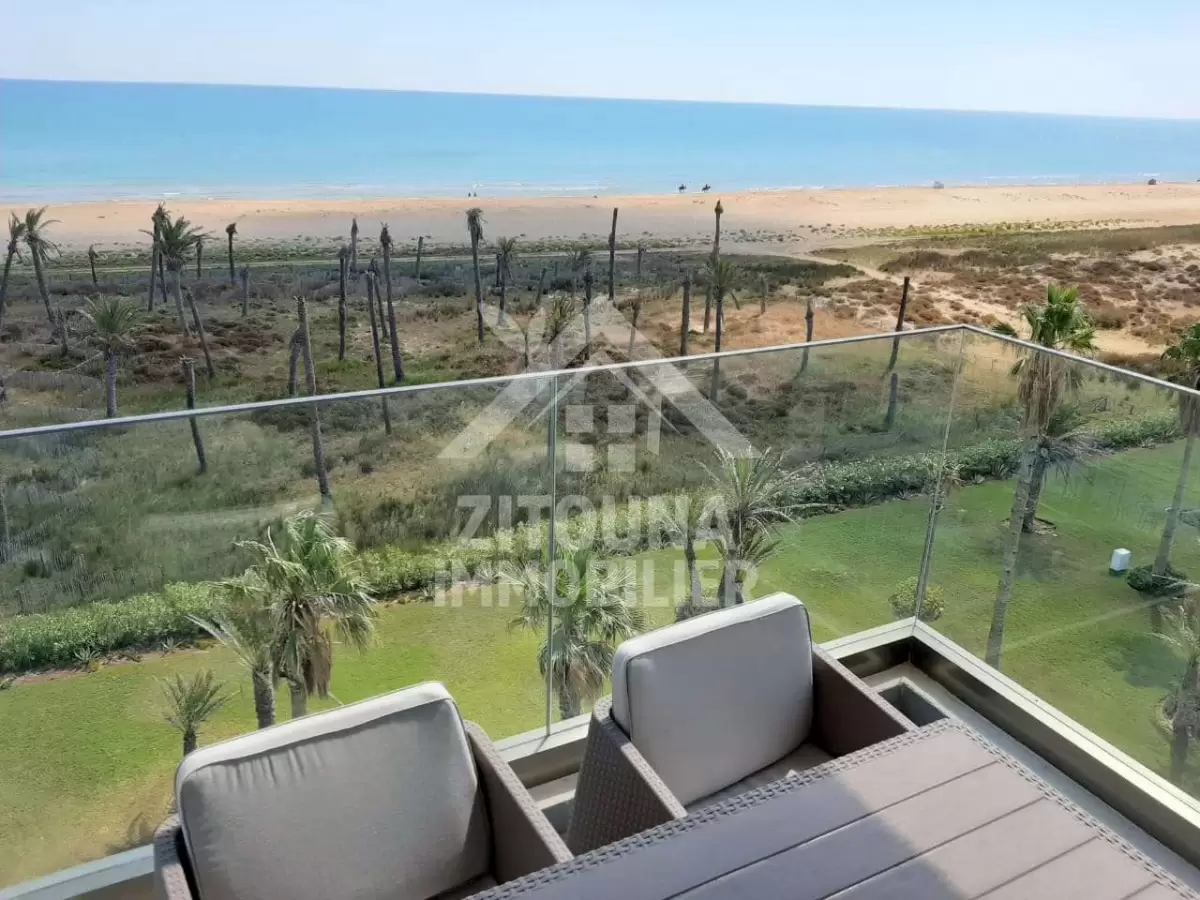 A louer un appartement de trés grand luxe avec vue sur mer (4229)