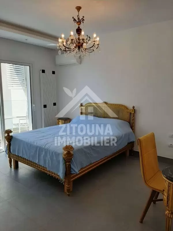 A louer un appartement de trés grand luxe avec vue sur mer (4229)