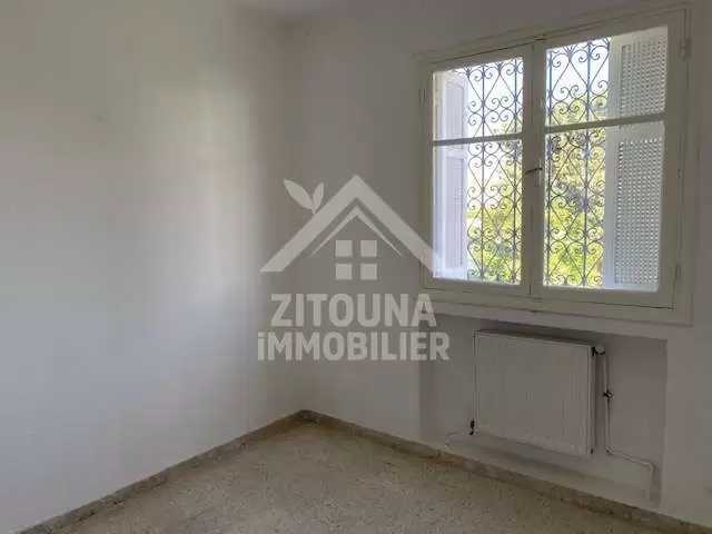 a louer un beau duplex à la marsa