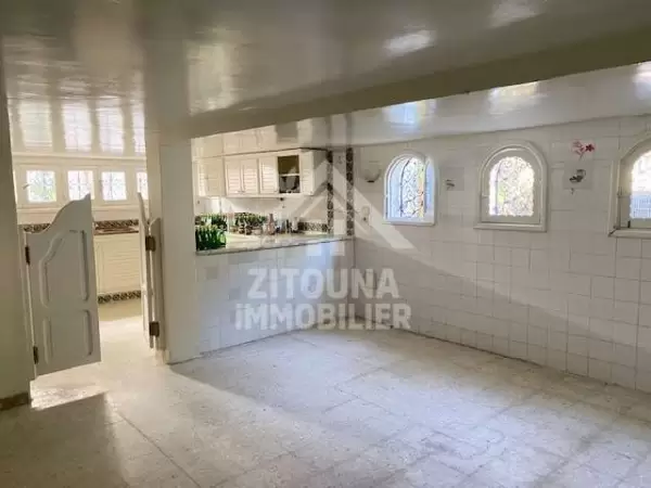 a louer un beau duplex à la marsa