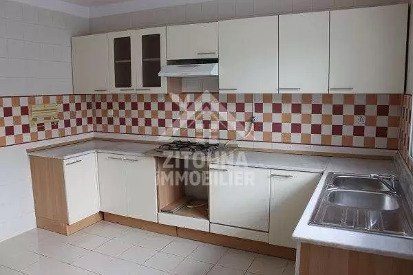 A louer un beau duplex à Gammarth ( AS2893 )