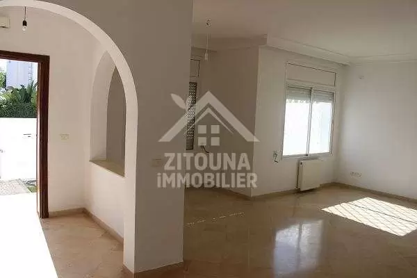 A louer un beau duplex à Gammarth ( AS2893 )