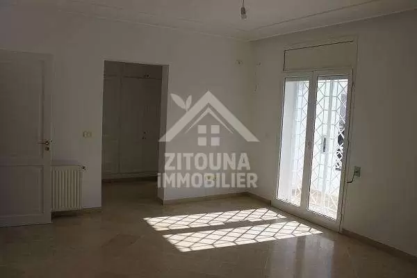 A louer un beau duplex à Gammarth ( AS2893 )